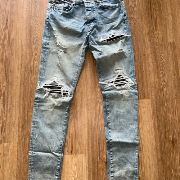 AMIRI Ripped Blue Denim jeans - Picture 4 of 4